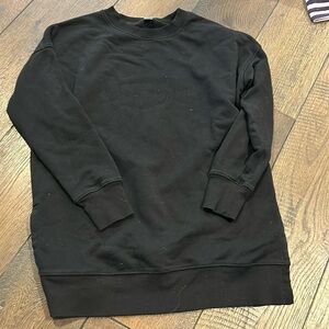 Black crewneck